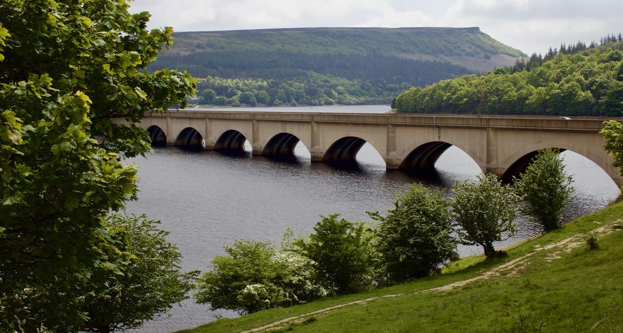 Yorkshire Bridge Inn Bamford Exterior foto