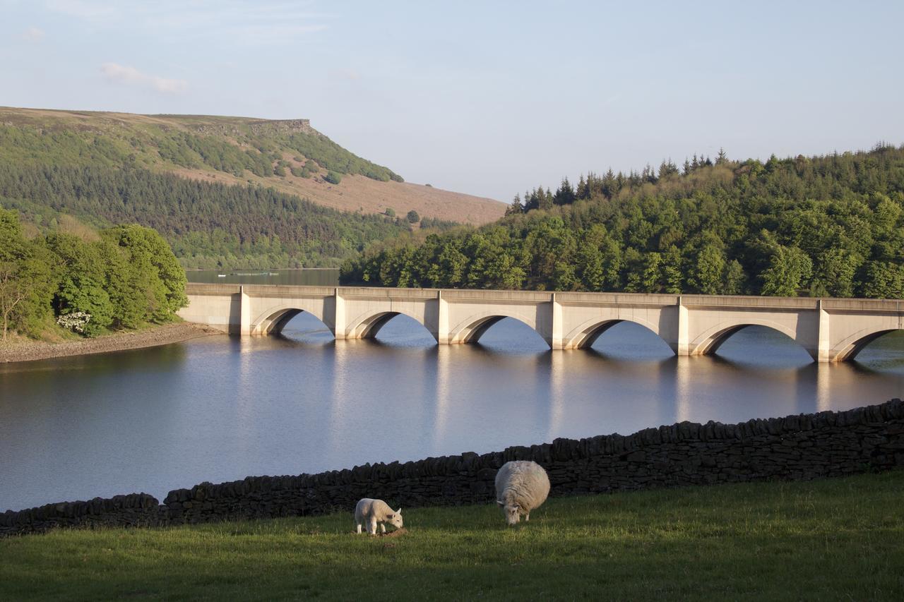 Yorkshire Bridge Inn Bamford Exterior foto